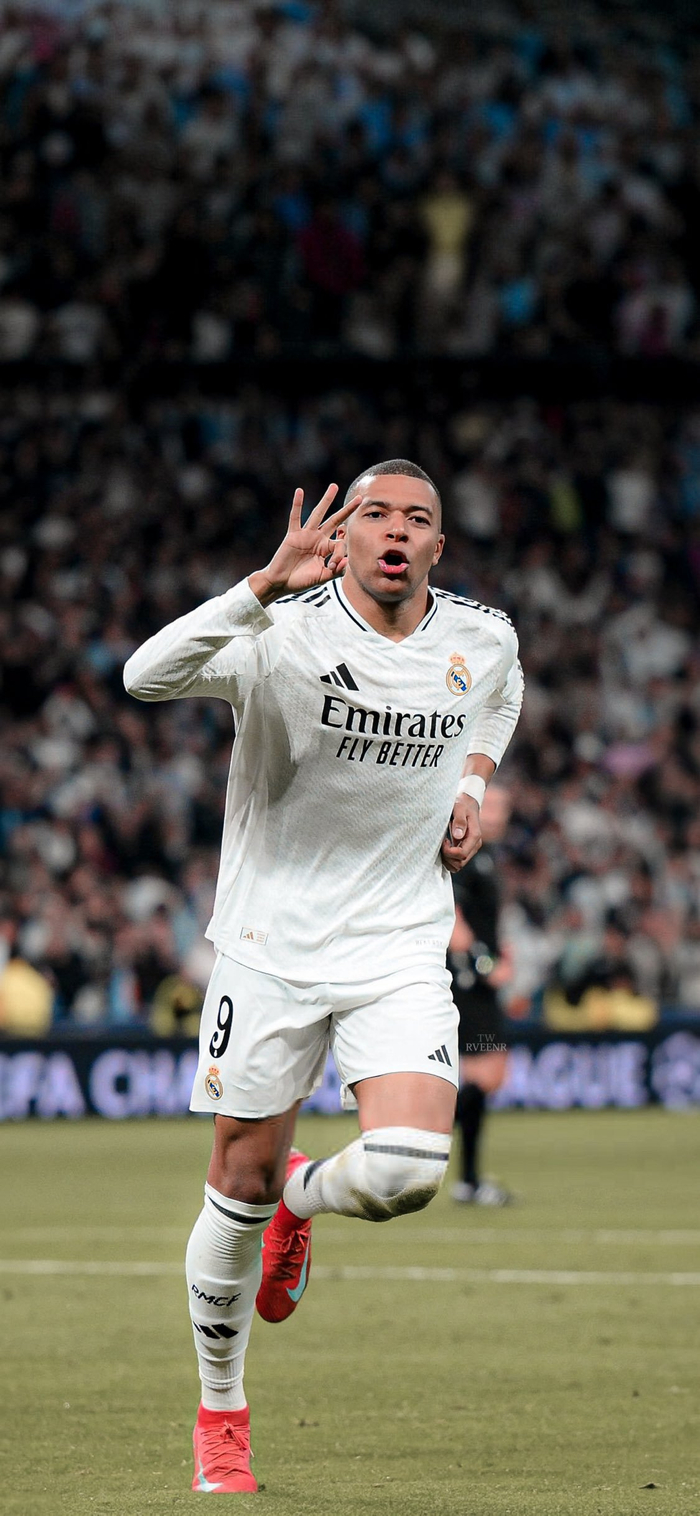 埃贝尔：努贝尔今天有一两次失误，但他依然是一名杰出的门将（埃贝尔力挺努贝尔：今日虽有一两次失误，仍是杰出门将）