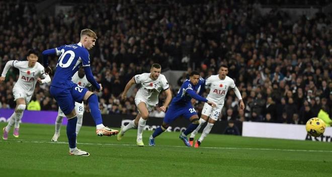 KK：对阵毕包下半场我们状态更好，创造了很多机会但没把握住（KK：战毕包下半场表现更佳，机会不断却未能转化为进球）