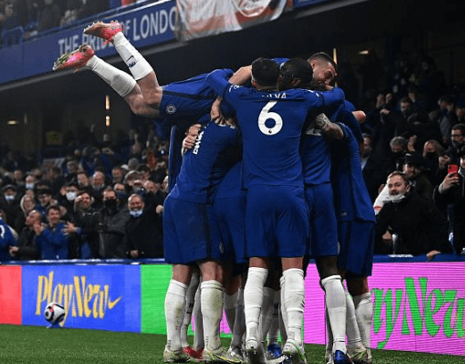 火箭哈登末节爆发连得15分（火箭核心哈登末节发威 连拿15分）