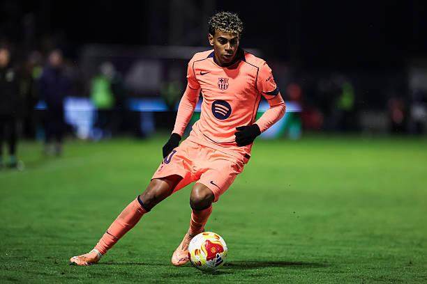 中青赛战报 ｜ 青岛追风少年两支梯队领跑积分榜（中青赛赛况 ｜ 青岛追风少年双梯队占据积分榜首位）