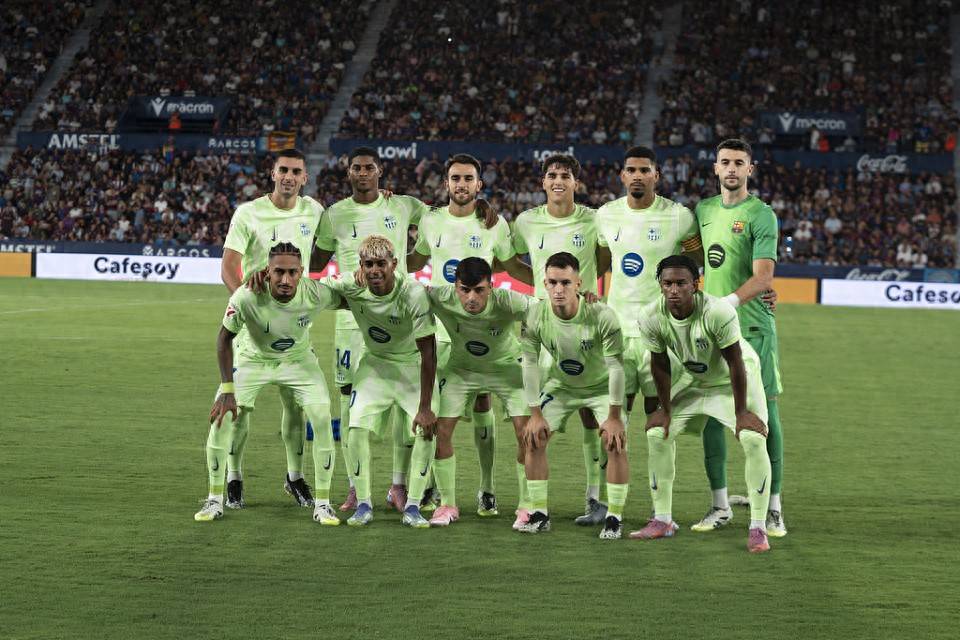 意媒：米兰和切尔西关注雷恩18岁高中锋梅特（意媒：米兰、切尔西盯上雷恩18岁高大型中锋梅特）