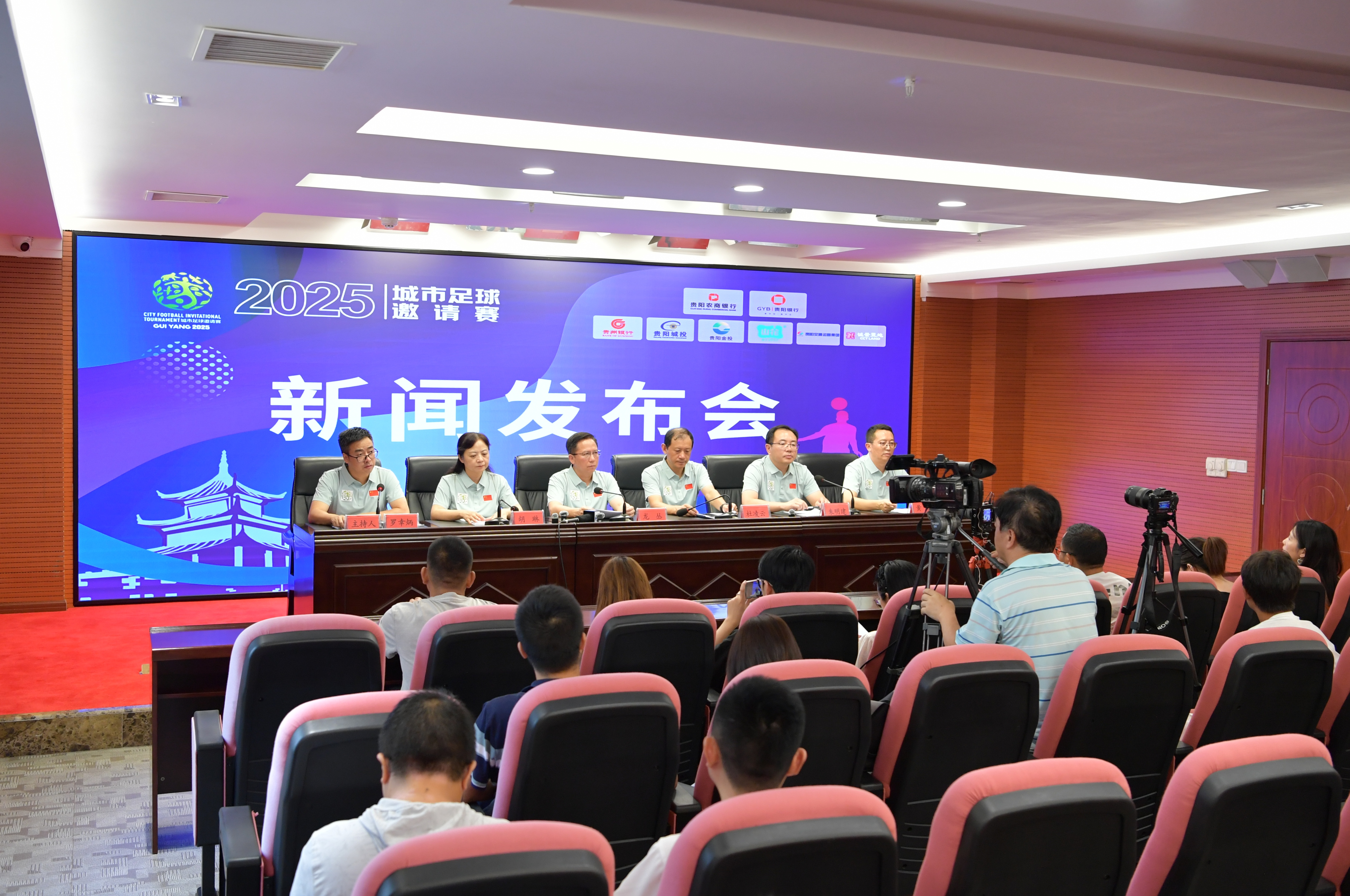Steam新游榜一的《解限机》，正在重塑一代人的机甲审美
